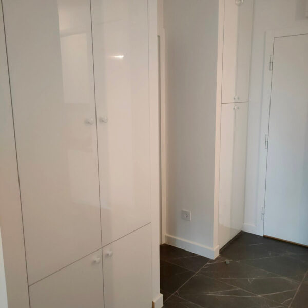 Ugradni plakari po meri